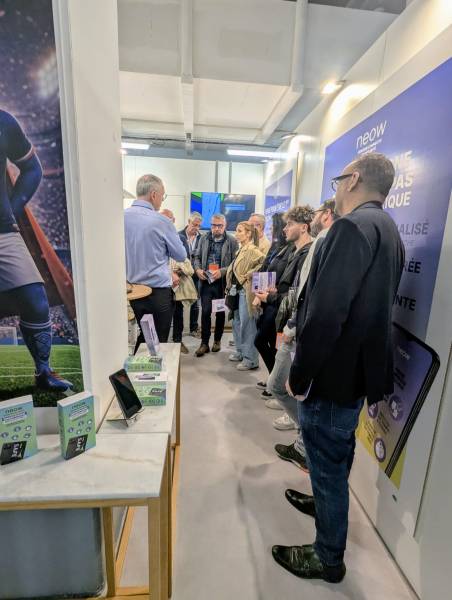 Salon Carrefour  Neow - Société HemFrance